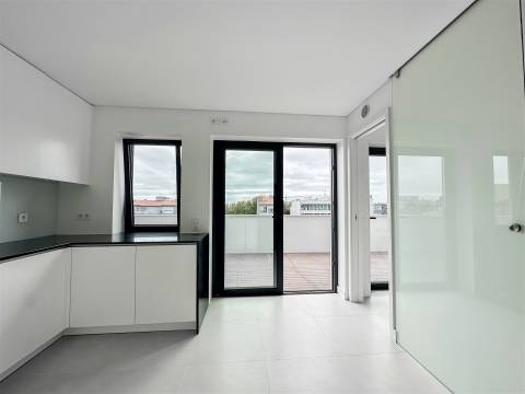 Apartamento T4 Arrendamento em Matosinhos e Leça da Palmeira,Matosinhos