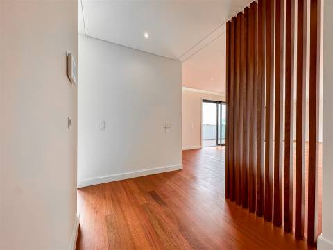 Apartamento T4 Arrendamento em Matosinhos e Leça da Palmeira,Matosinhos
