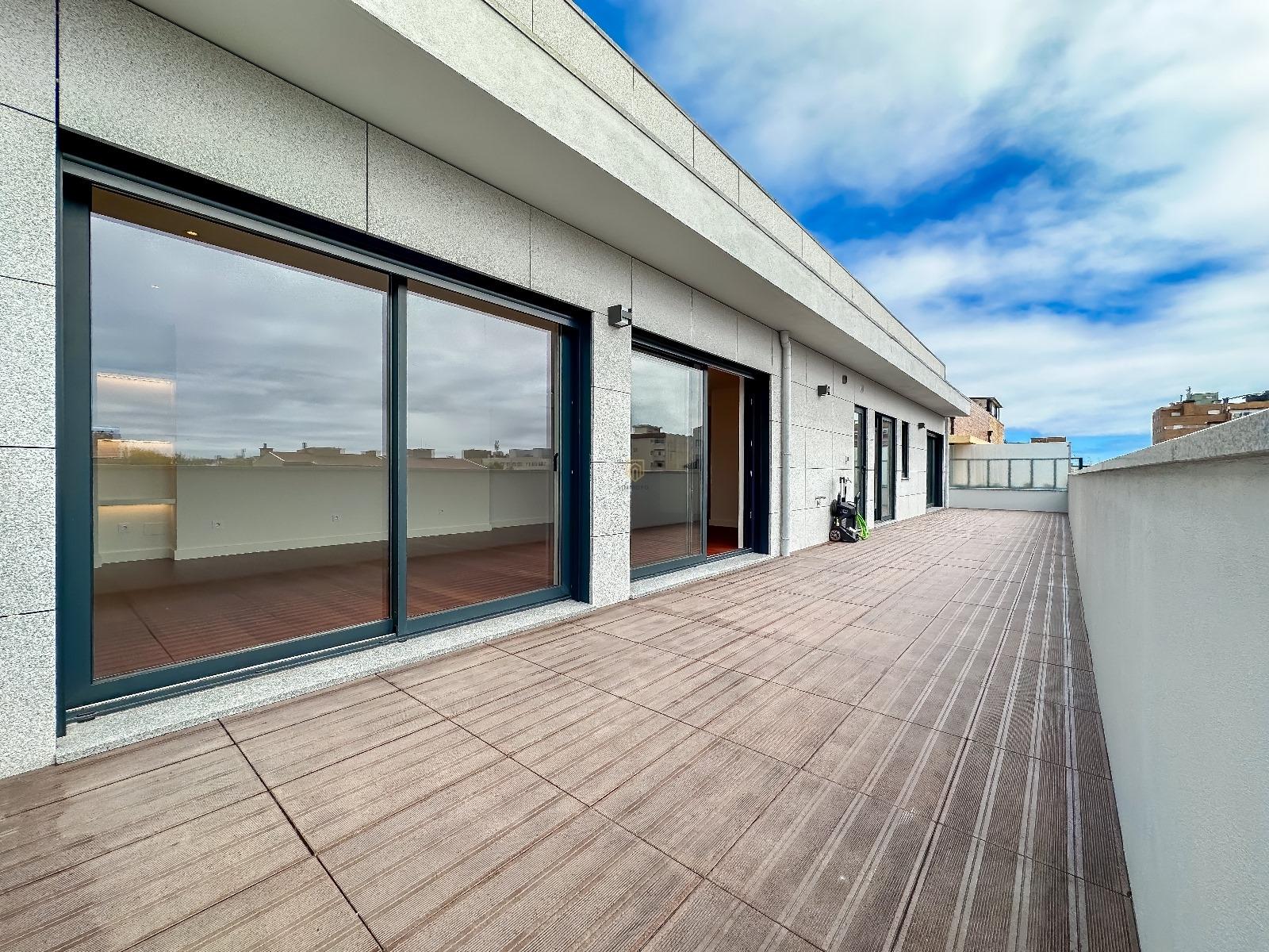 Apartamento T4 Arrendamento em Matosinhos e Leça da Palmeira,Matosinhos