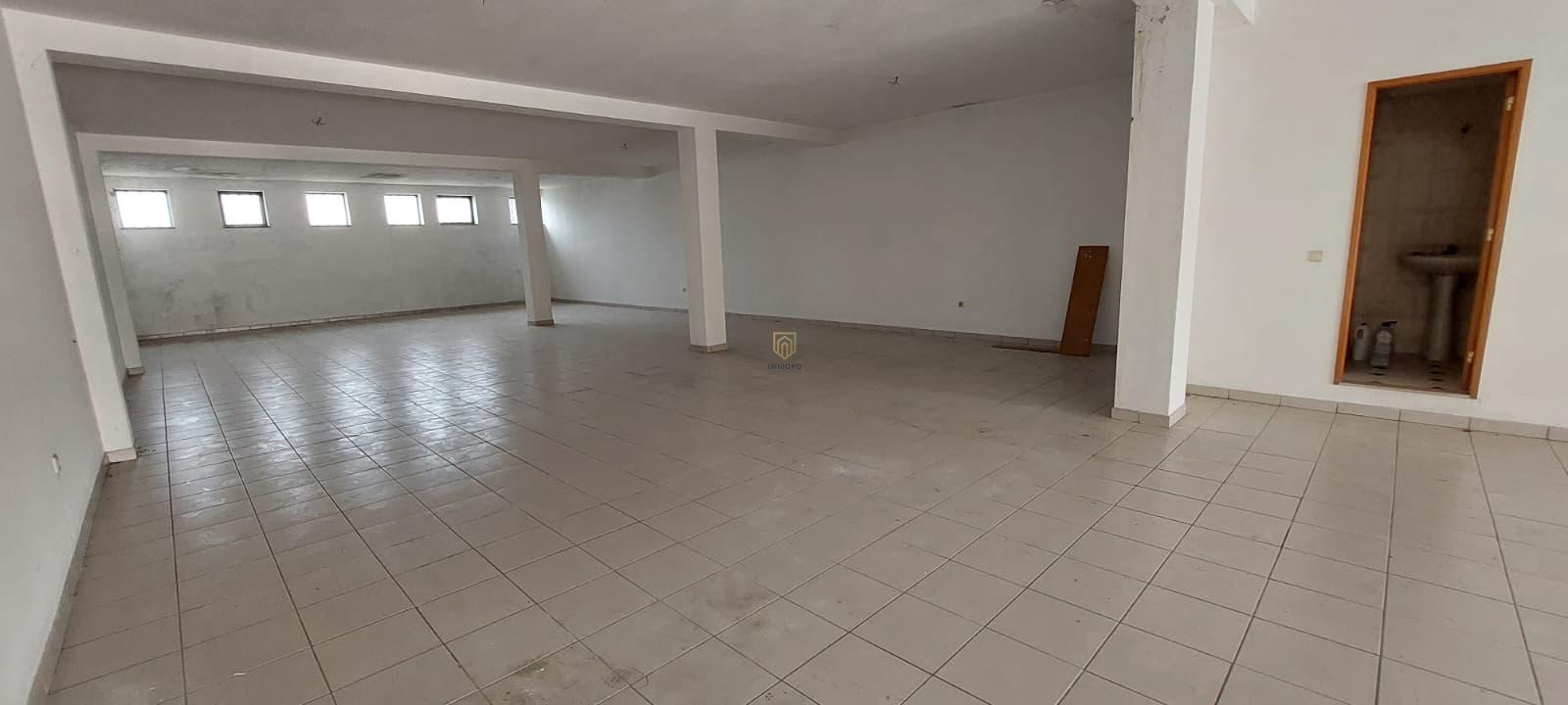 Espaço para comércio ou serviços, São Vitor