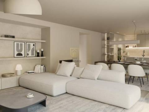 Apartamento T3 DUPLEX Venda em Ramalde,Porto