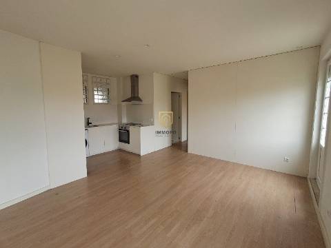 Apartamento T2 Arrendamento em Cedofeita, Santo Ildefonso, Sé, Miragaia, São Nicolau e Vitória,Porto