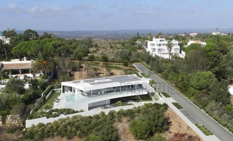 Moradias de Luxo T4 em construção com vista mar na Praia da Luz, Lagos