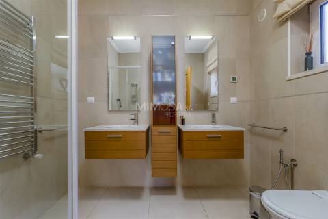 Moradia Isolada T5 Venda em Luz,Lagos