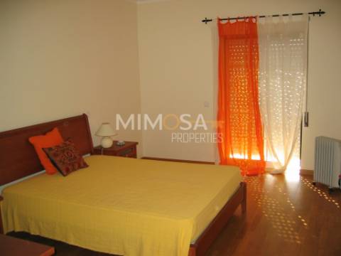 Apartamento T2 completamente mobilado no centro de Lagos