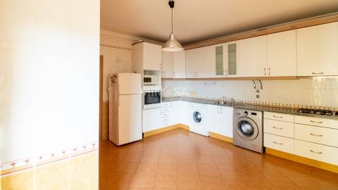 Apartamento T2 completamente mobilado no centro de Lagos