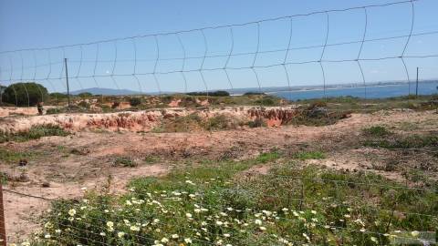 Terreno para construção com Vista Mar a 100 m da Praia – Lagos