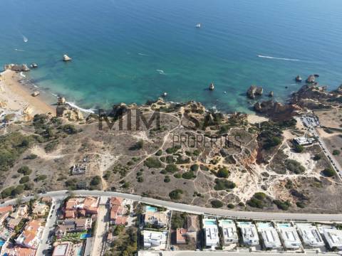 Terreno para construção com Vista Mar a 100 m da Praia – Lagos