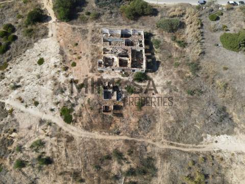Terreno para construção com Vista Mar a 100 m da Praia – Lagos