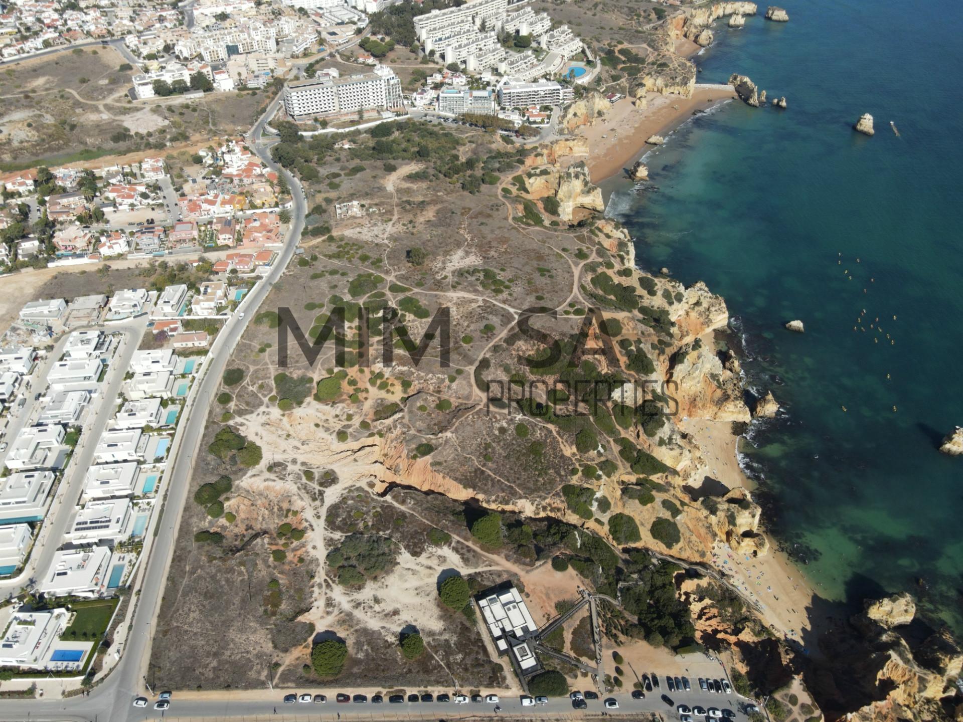 Terreno para construção com Vista Mar a 100 m da Praia – Lagos