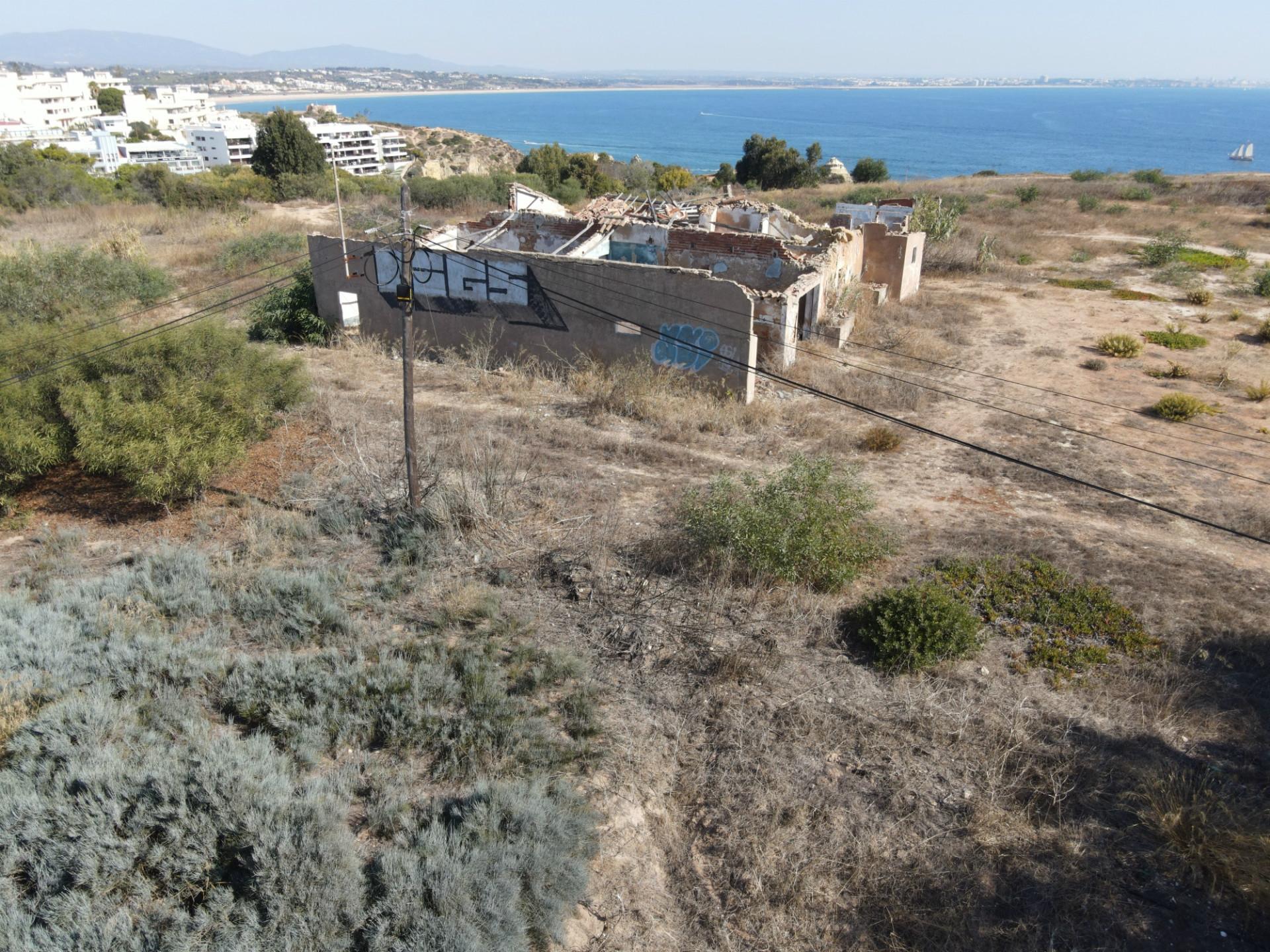 Terreno para construção com Vista Mar a 100 m da Praia – Lagos
