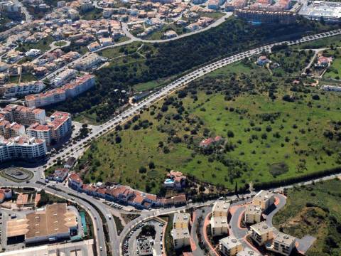 Lotes de terreno para construção de apartamentos em Lagos