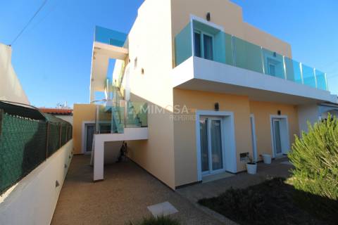 Moradia T6+2 em Sagres – Próxima da Praia e com Vista Mar