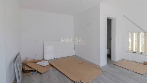Novo Apartamento T2 com piscina a 500 metros da Praia, Praia da Luz