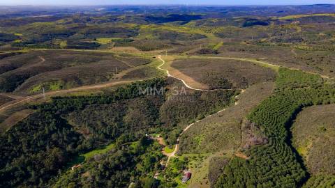 Terreno com Potencial para Turismo Rural e Agro Turismo, Odiáxere