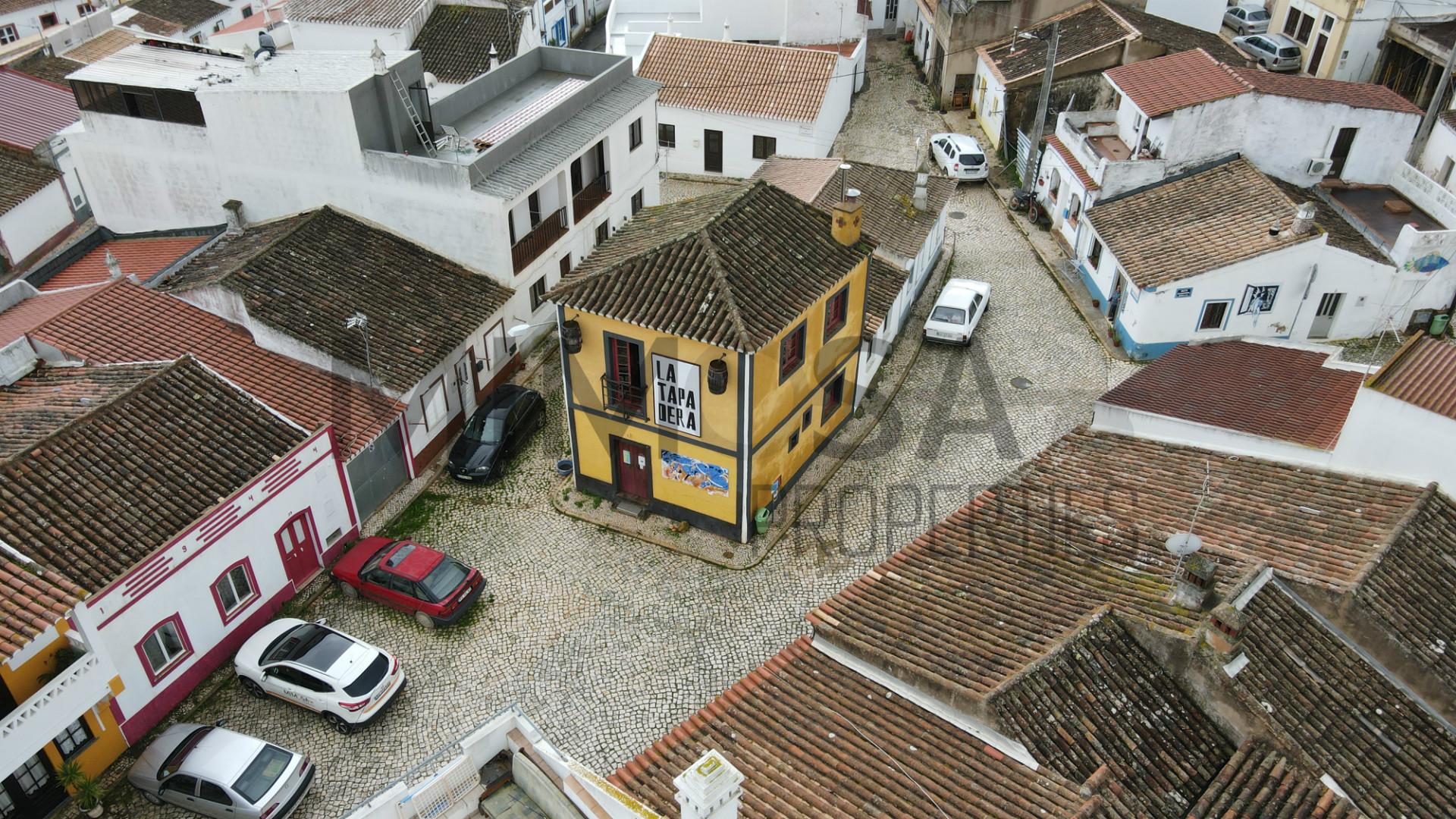 Espaço comercial para restaurante / bar - Barão de S. João