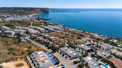 Lote de terreno com projeto aprovado – Praia da Luz, Lagos