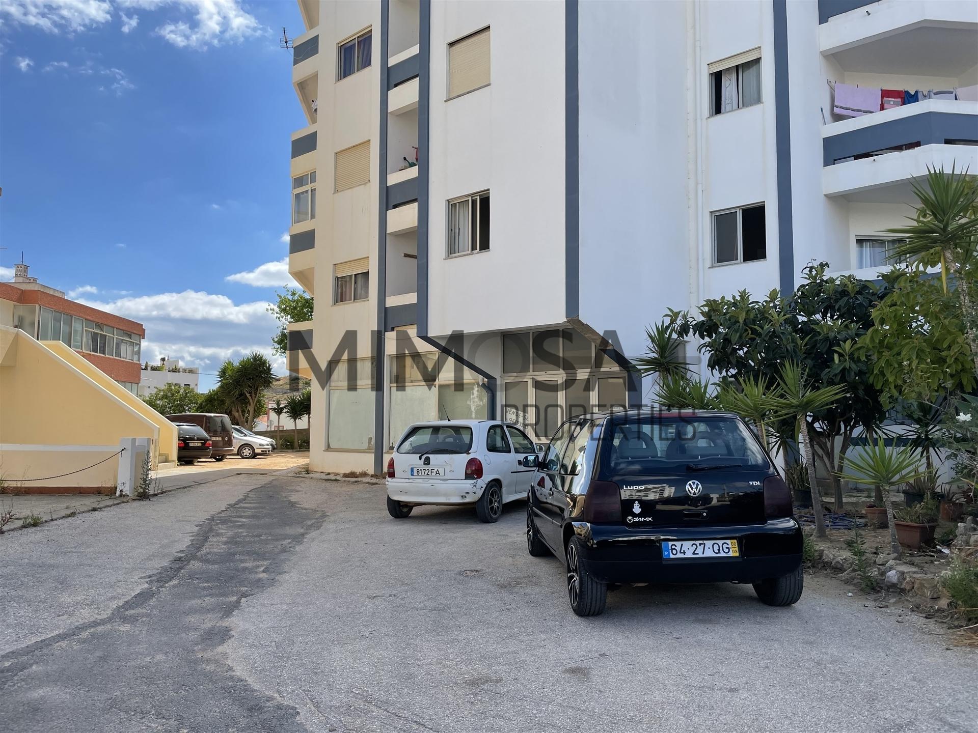 Loja Comercial com Elevado Potencial na Praia da Luz, Lagos