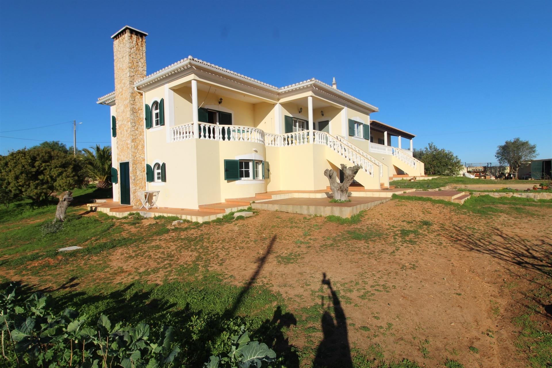Moradia e Apartamento versátil perto da Praia da Luz, Lagos