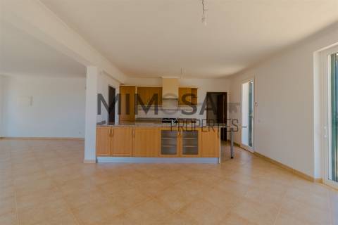 Quinta de Luxo com Vista Mar e Terreno com 100 Ha – Lagos