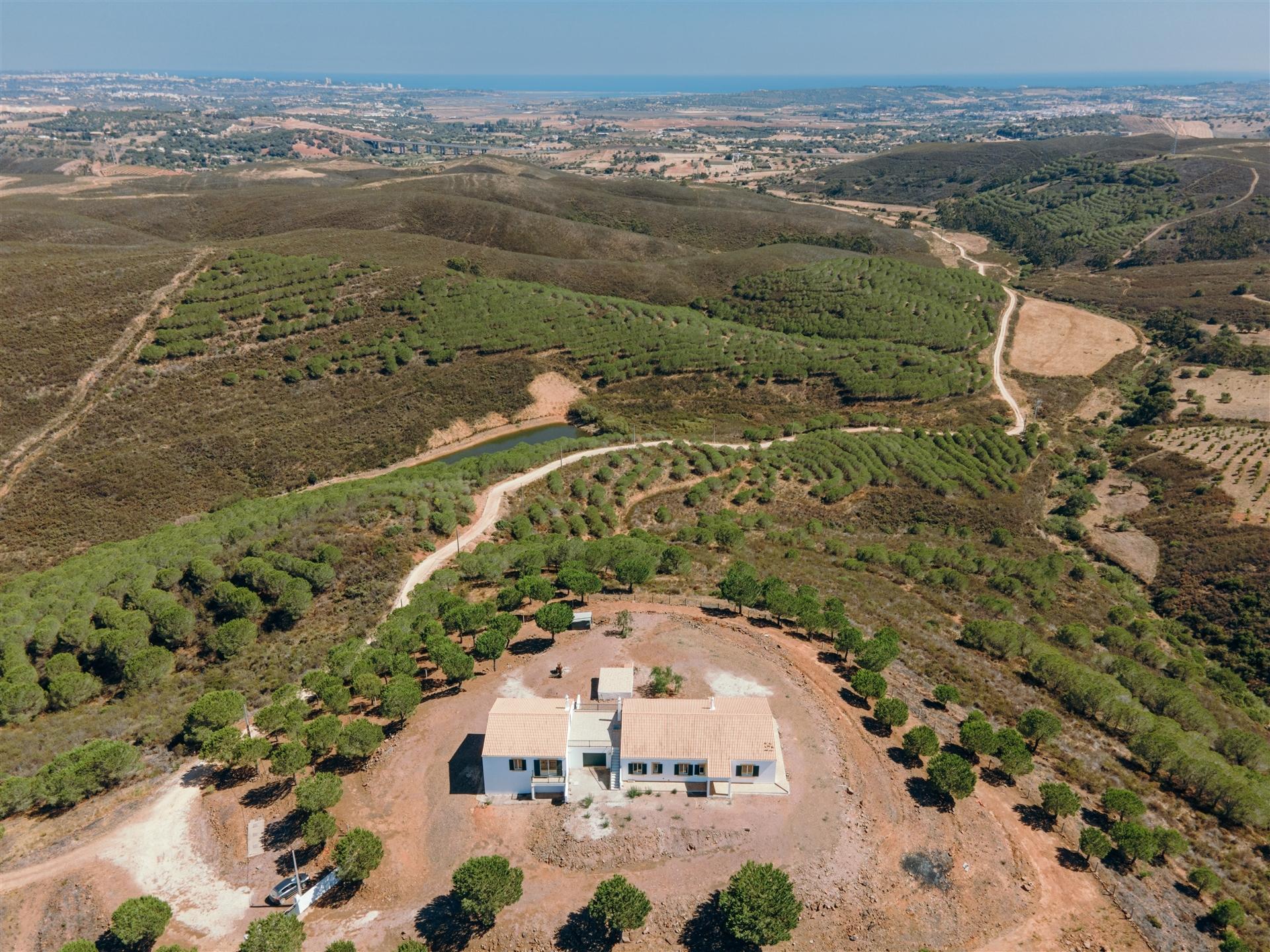 Quinta de Luxo com Vista Mar e Terreno com 100 Ha – Lagos