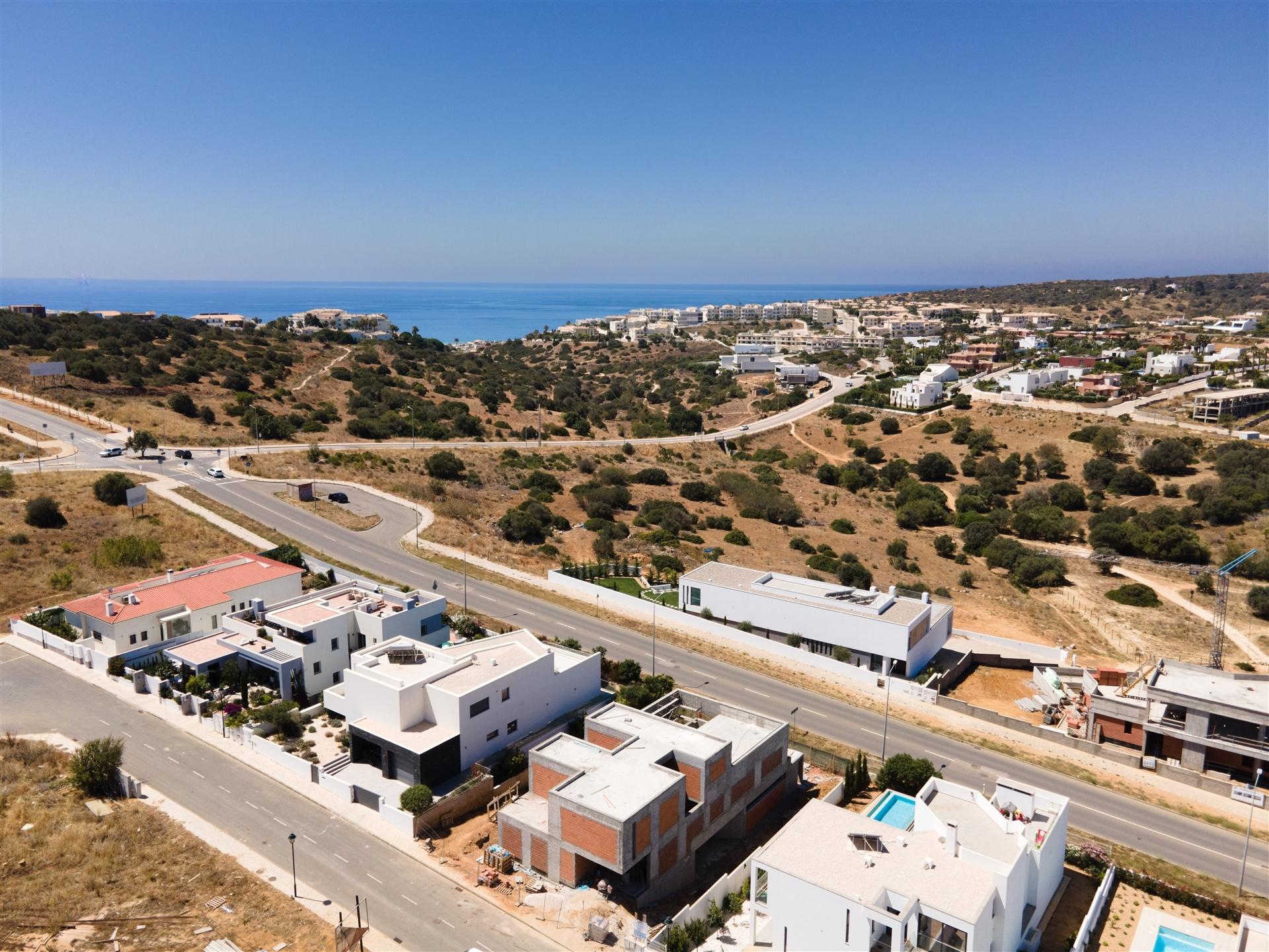 Moradia T4 personabilizável perto da Praia de Porto de Mós, Lagos