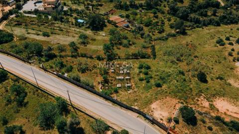 Terreno em Lagoa com projeto aprovado para moradias em banda