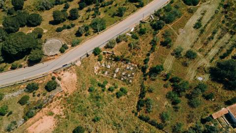 Terreno em Lagoa com projeto aprovado para moradias em banda