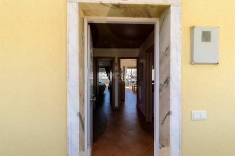 Apartamento T1 com Vista Mar sobre a Meia Praia, Lagos