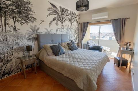 Apartamento T1 com Vista Mar sobre a Meia Praia, Lagos