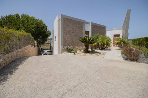 Moradia de Luxo com vistas desafogadas, Piscinas e Jardins - Lagos