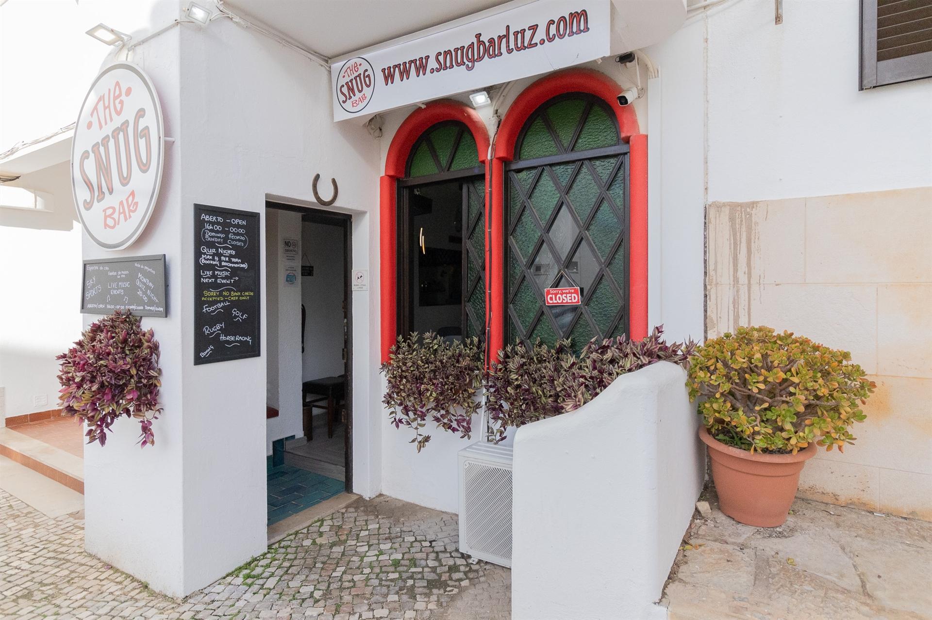 Oportunidade de Negócio – Bar em Funcionamento na Praia da Luz