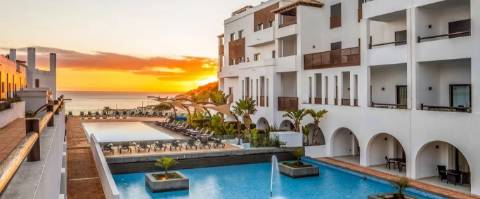 Apartamento de Luxo a 5 Min da Praia de Porto Mós – Lagos