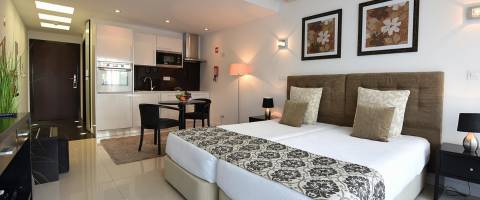 Apartamento de Luxo a 5 Min da Praia de Porto Mós – Lagos