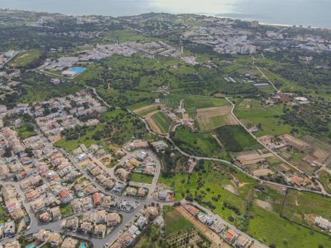 Terreno para Moradia T4 em Alvor