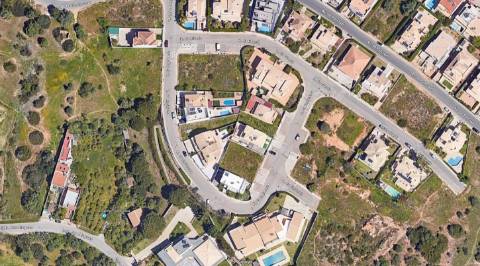 Terreno para Moradia T4 em Alvor