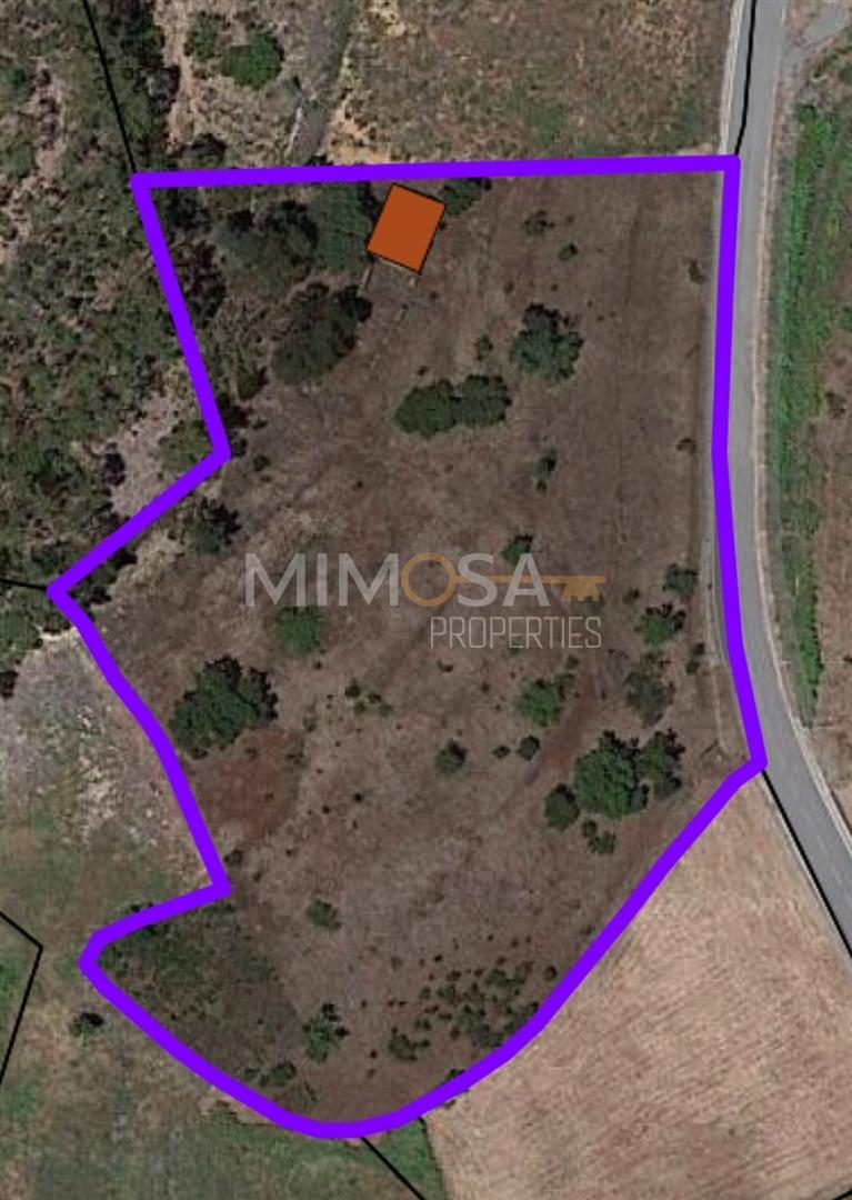 Terreno Misto com Ruína para Reconstrução em Monchique