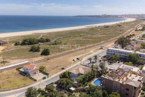 Moradia T5+2 com Vista Mar na Meia Praia, Lagos