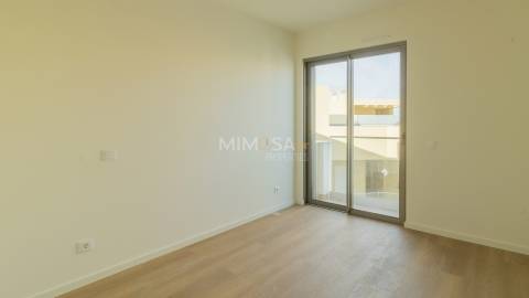 Novo Apartamento T1 com Vista para o Mar em Alvor