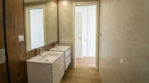 Novo Apartamento T3 com Vista para o Mar em Alvor