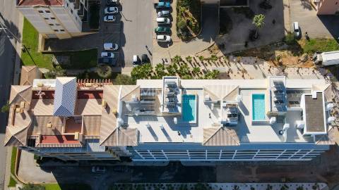 Apartamento T4 Exclusivo com piscina em condominio de Luxo, Lagos
