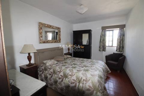 Casa de Campo T3 com Terreno de 4570 m² em Lagos