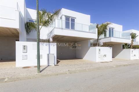 Luxuosas Moradias T3 com Vista Mar – Sagres