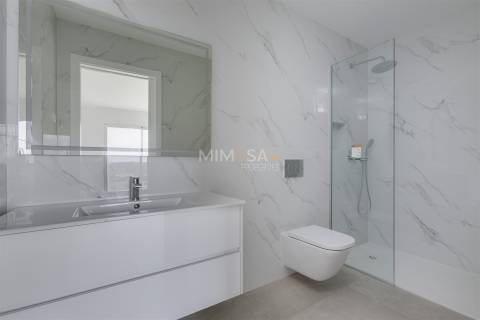 Moradia Moderna com Vista Mar – Mexilhoeira Grande