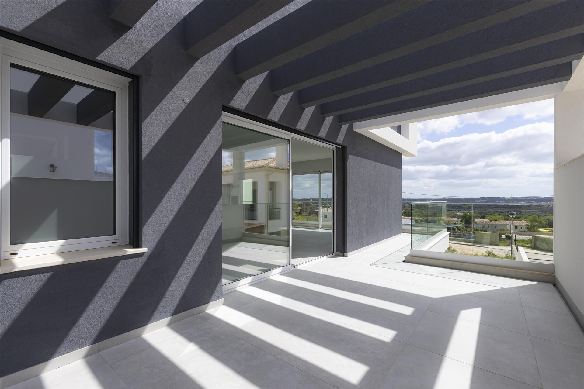 Moradia Moderna com Vista Mar – Mexilhoeira Grande