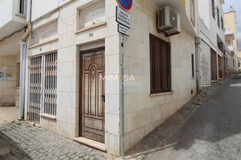 Loja com 78 m² pronto a utilizar no Centro Histórico de Lagos