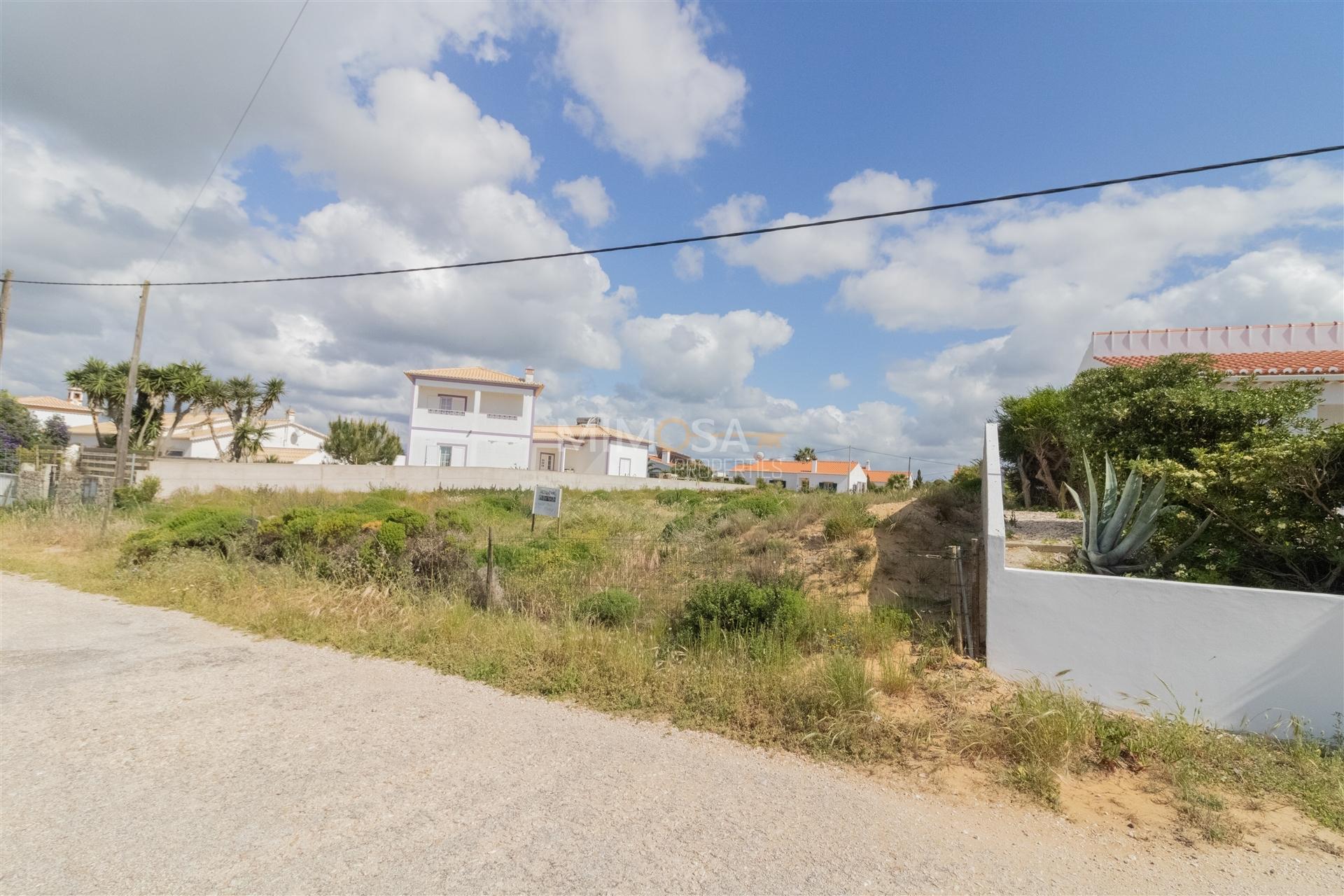 Terreno Urbano de 1.100 m² em Vale da Telha, Aljezur