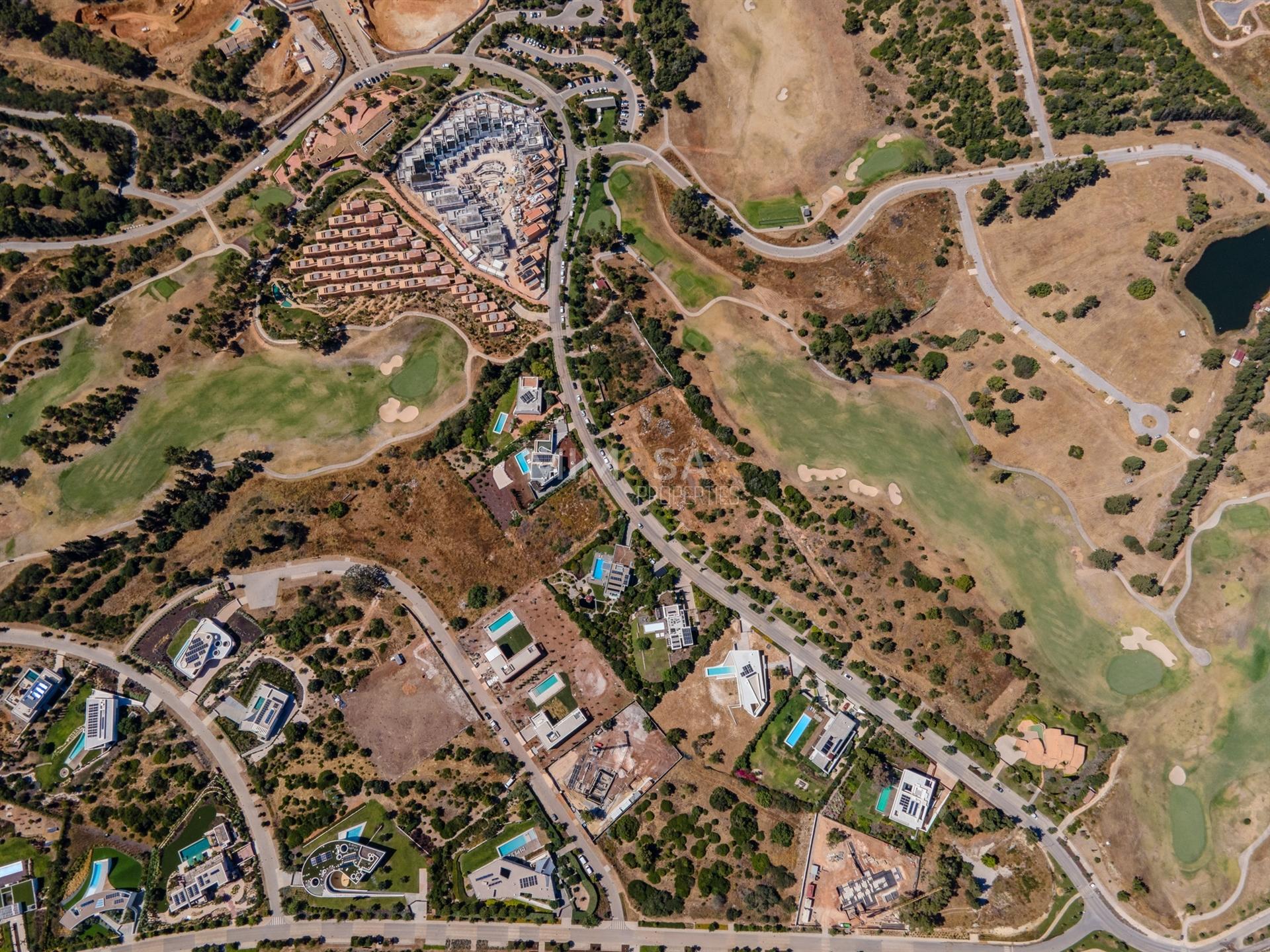 Terreno com Projeto Aprovado em Palmares Golf Resort, Lagos