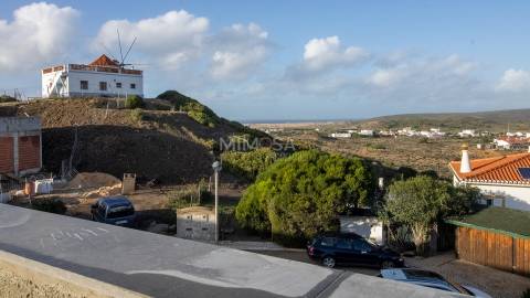 Novo Apartamento T2 com Vista Mar na Aldeia da Carrapateira