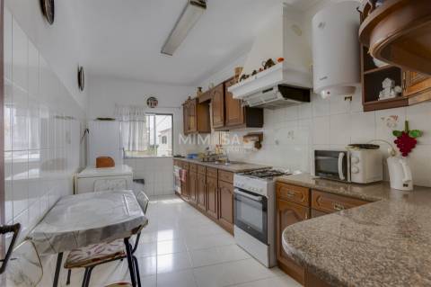 Moradia T4 com Garagem em Espiche, Praia da Luz, Lagos